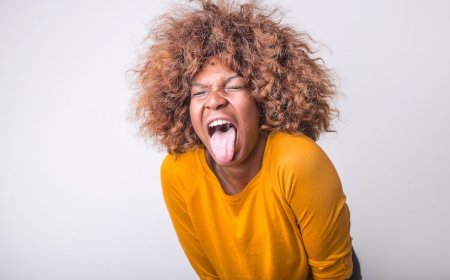 Deciphering the Symbolism of Dreams About Teeth Falling Out