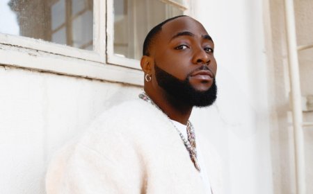 Davido responds with a cryptic message after facing online criticism