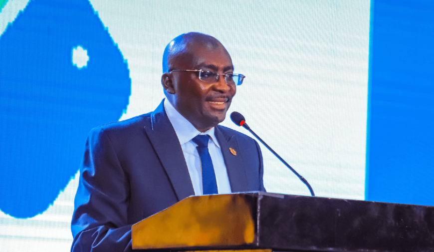 Dr. Mahamudu Bawumia Promises Solar Farms to Lower Electricity Bills by 50%