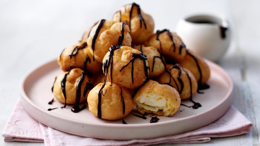 Discover the Irresistible Taste of Profiteroles