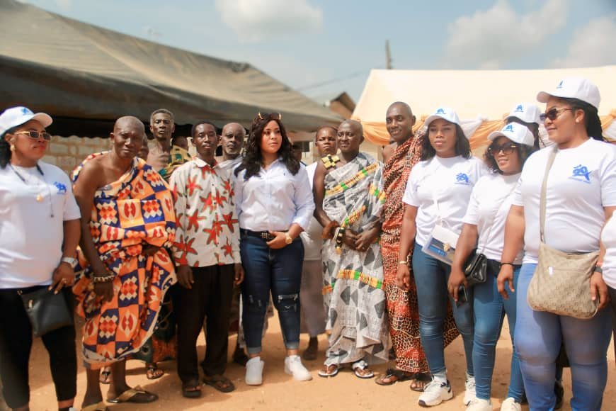 ADESHIE MMA FUN CLUB PRAISED FOR DONATING TO THE VULNERABLE IN COMMUNITIES