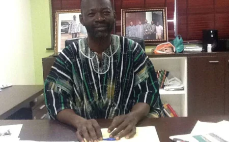 President Mahama will offer additional incentives to nurses once the economy improves.  – Dr. Sandaare