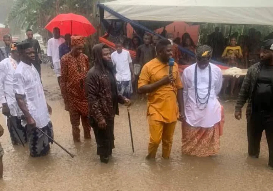 Akwa Ibom Couple Holds Traditional Wedding in Flooded Venue Amid Heavy Rainfall