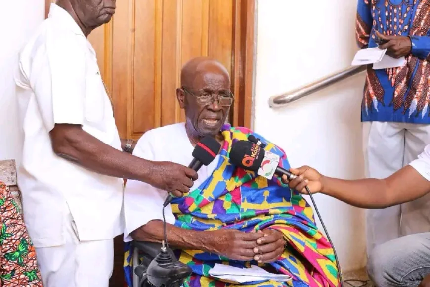 “This Visit Will Make Me Walk Again” – Agya Koo Nimo Moved to Tears as Mahama Honours Him