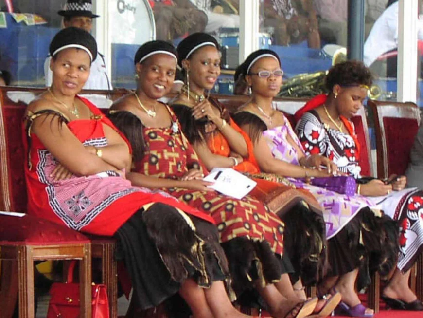 No Eye Contact with the Queens: Eswatini King’s Visit to Ghana Sparks Cultural Fascination