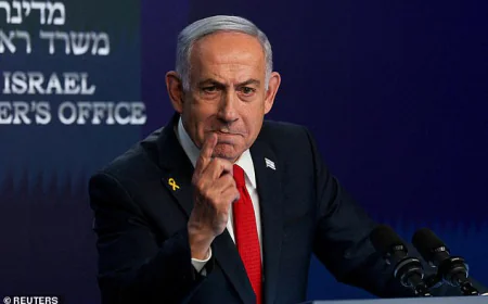 Israeli PM Netanyahu Sidelined by Food Poisoning, Corruption Trial Postponed Until September