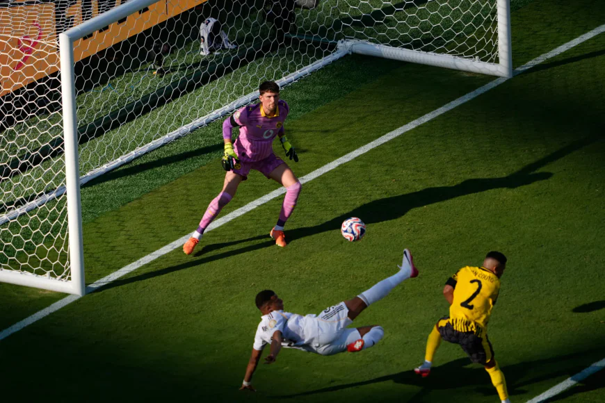 Six Minutes of Madness: Real Madrid Survive Late Drama to Seal Club World Cup Semi-Final Spot