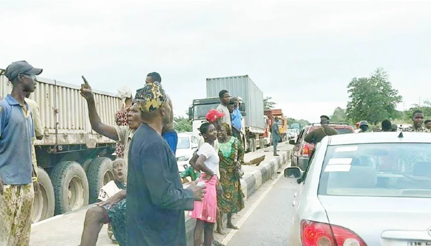 Tragic Road Accident Sparks Protest in Sowo Village, Ogun State