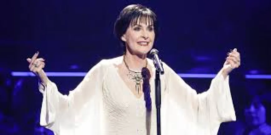 Enya Biography: Celtic Music Icon, Global Success, and a Life of Mystery