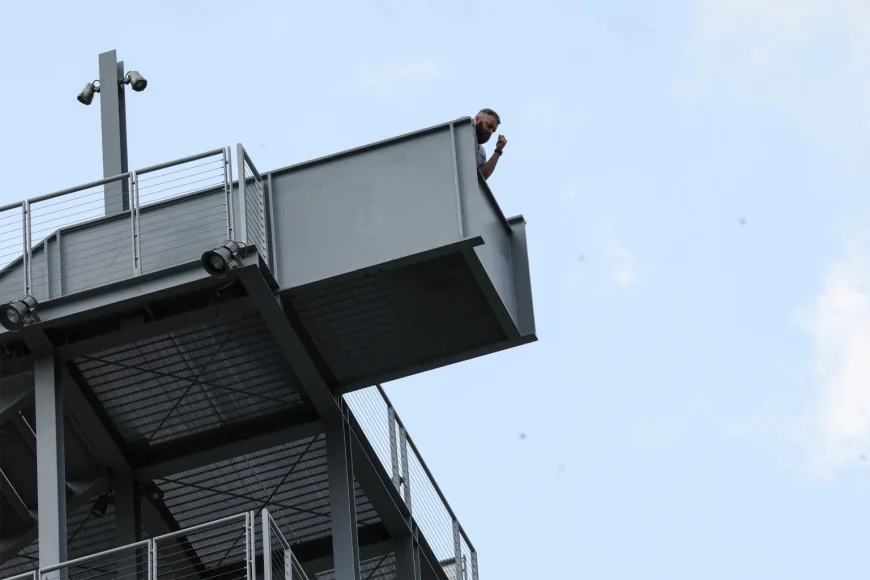 Tragedy as Man Jumps to His Death from Whitney Museum in Manhattan