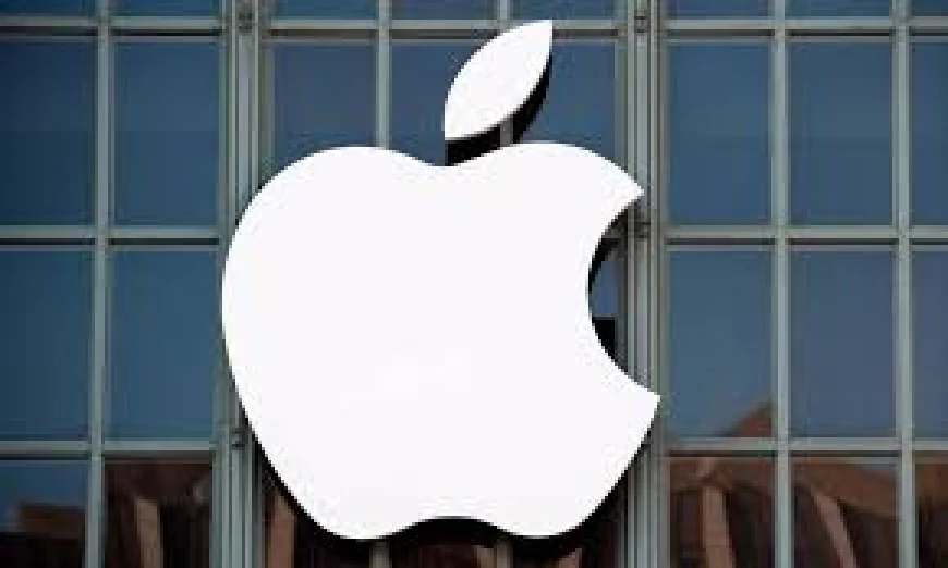 Apple Admits Defeat in AI Race Through Shocking OpenAI and Anthropic Surrender Deal