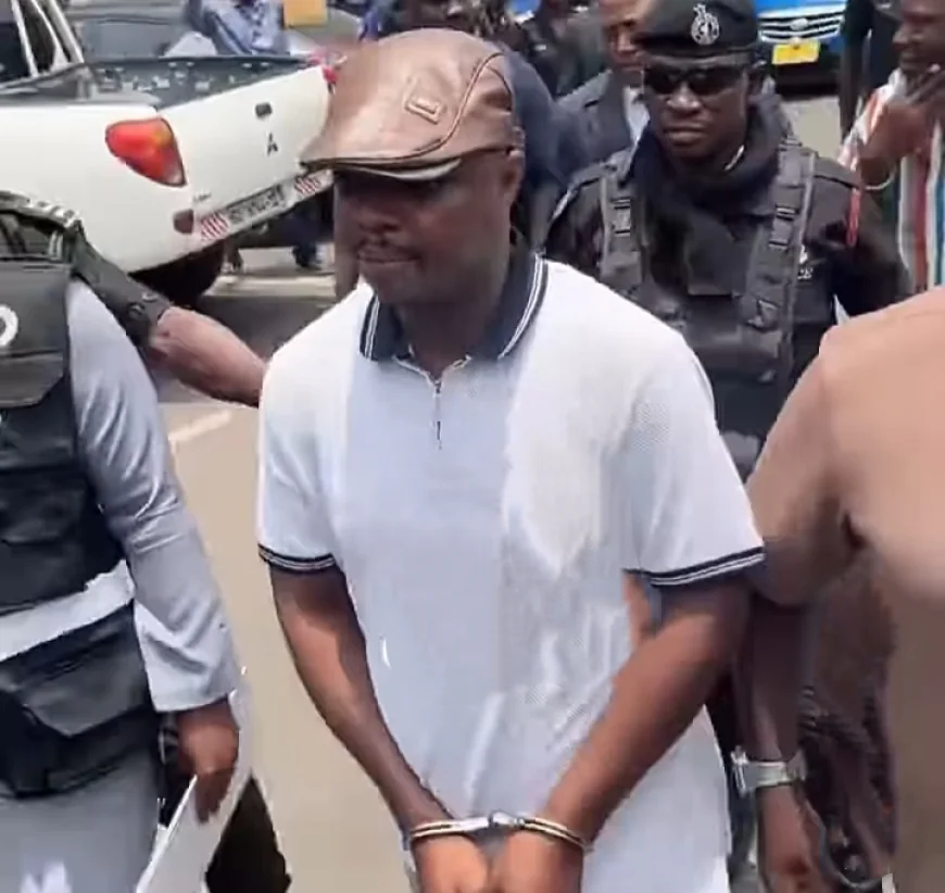News Just In : Abronye DC 'caged' again for 2 weeks