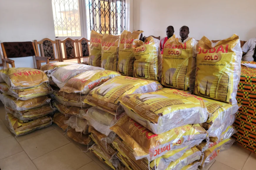 Eastern Regional Youth Organiser Donates 60 Bags of Rice to K'dua Muslims