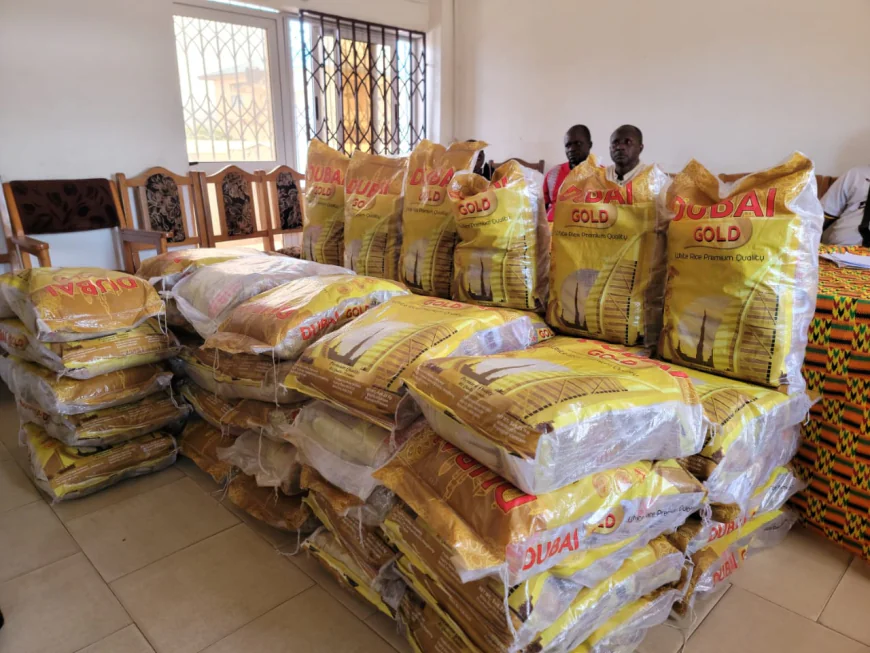 Eastern Regional Youth Organiser Donates 60 Bags of Rice to K'dua Muslims