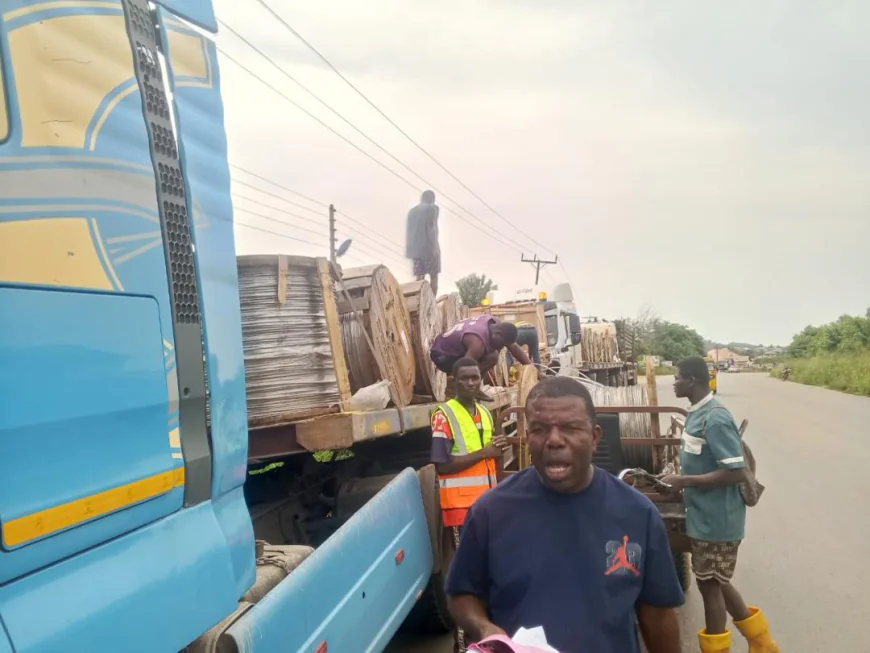Tano South MCE, Emmanuel Frimpong applauded by his constituents.